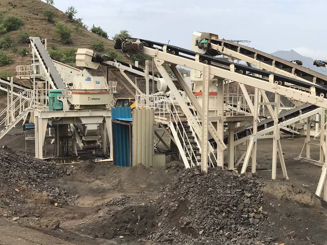 Capitan's Metso 150 TPH three-stage crushing plant
